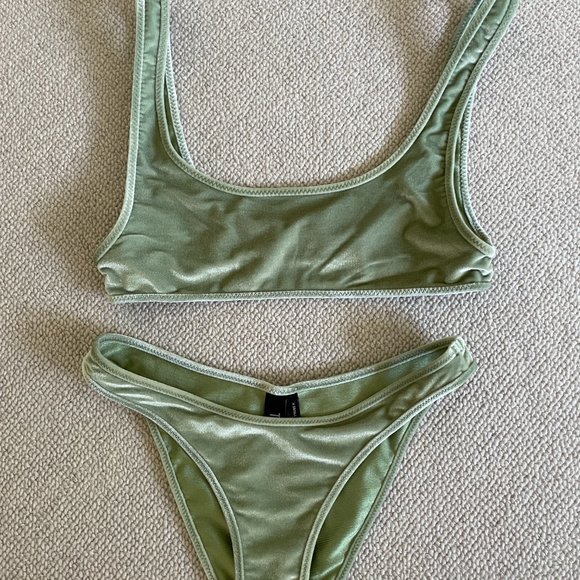 Triangl Swim Aimee Bikini - Picture 1 of 5